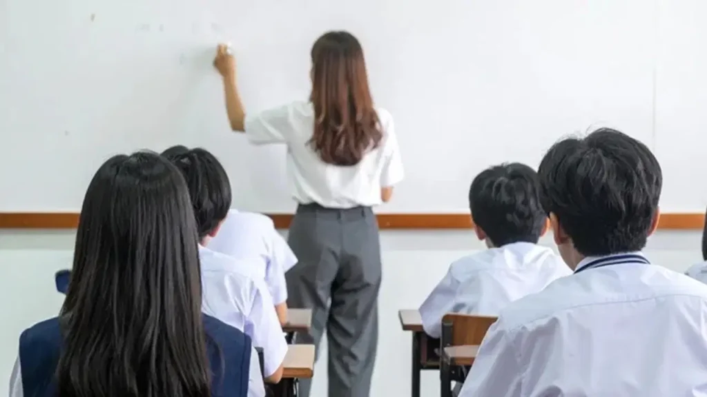 Sözleşmeli öğretmenlik yapan eşlerin yer değiştirme başvuruları 12 Ağustos’ta başlayacak